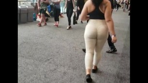 Following Pawg at Fit Expo