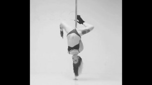 Twerking Pole Dancer