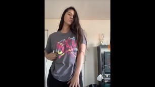 Hot Latina teen teases his viewers on Periscope (tv_one)
