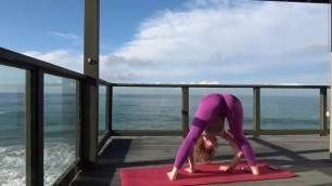 Ocean Yoga in Pink Yoga Pants