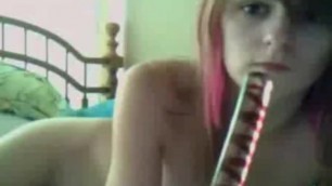 Innocent Teenager cums on Cam